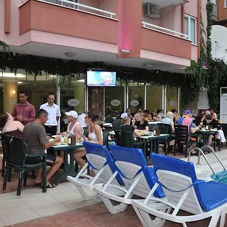 Hotel Odeon Apart *
