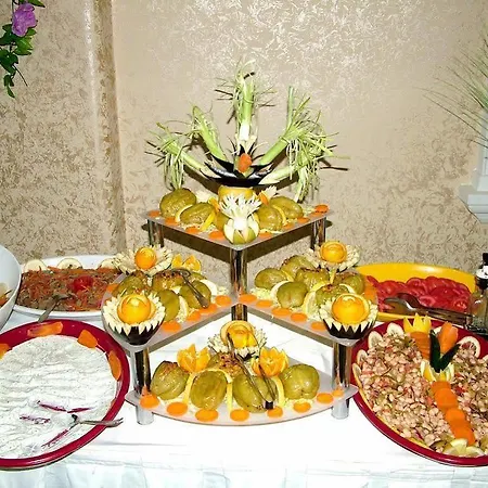 Odeon Apart Hotel *
