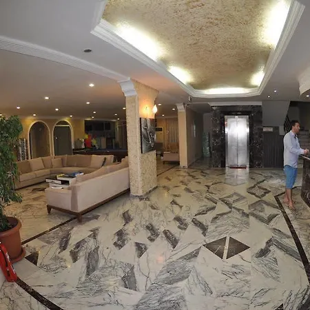 Hotel Odeon Apart *
